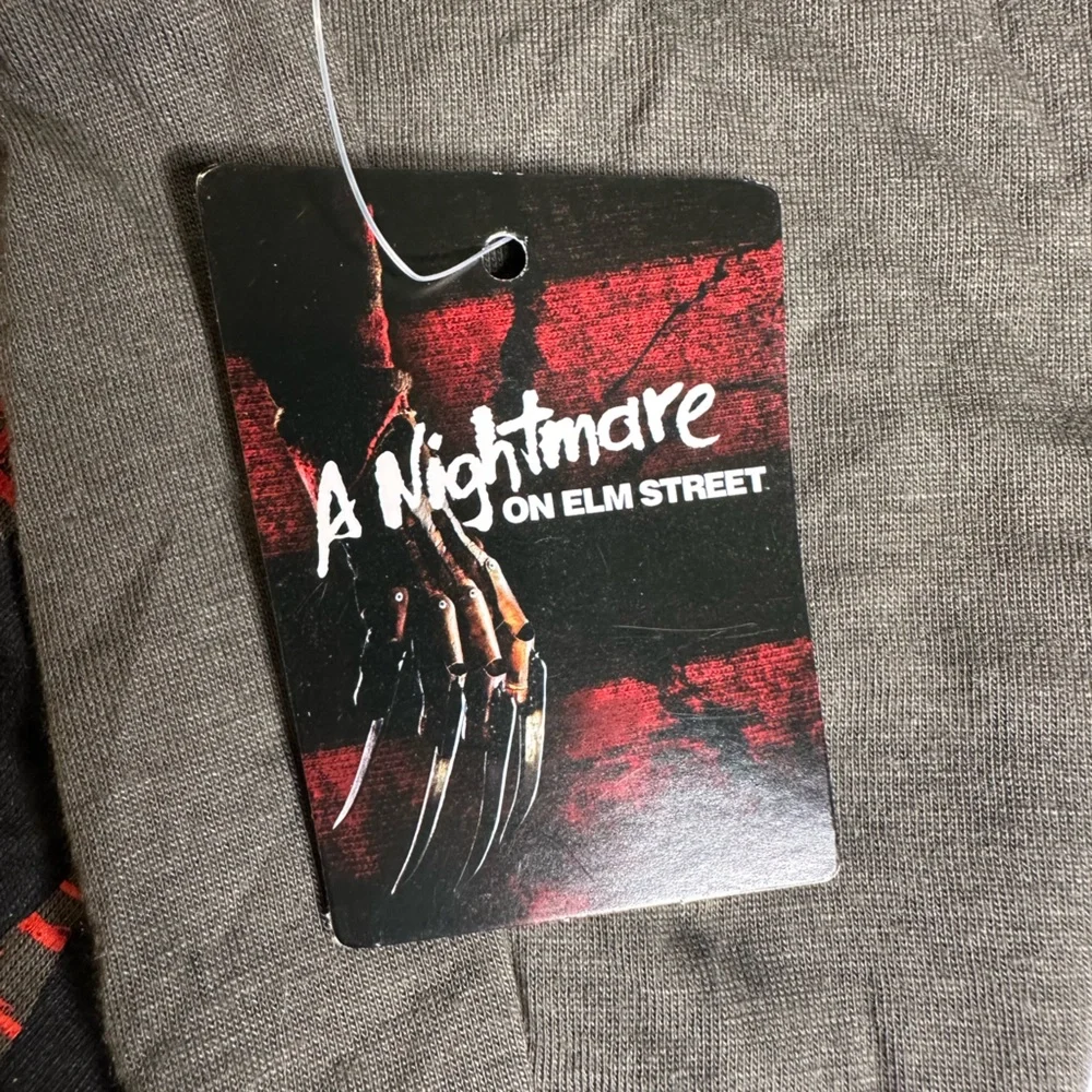 Gray Graphic T-Shirt with Red‎ and Orange Design
